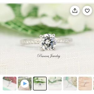 Round Cut Engagement Ring